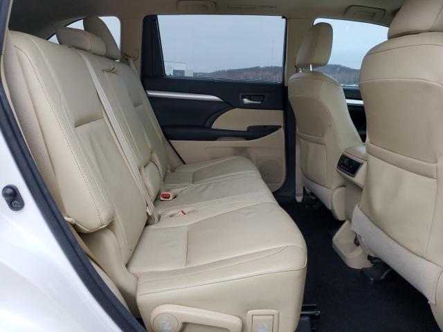 Photo 11 from auction – 2015 TOYOTA HIGHLANDER with VIN 5TDKKRFH3FS117825