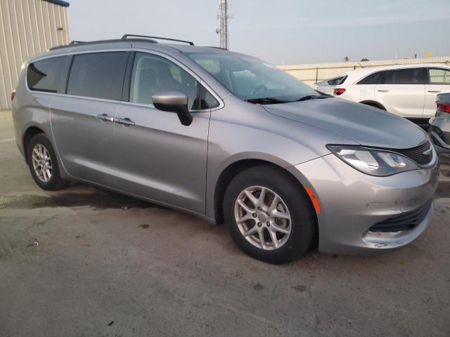 Photo 4 from auction – 2020 CHRYSLER VOYAGER LX with VIN 2C4RC1DG2LR156868