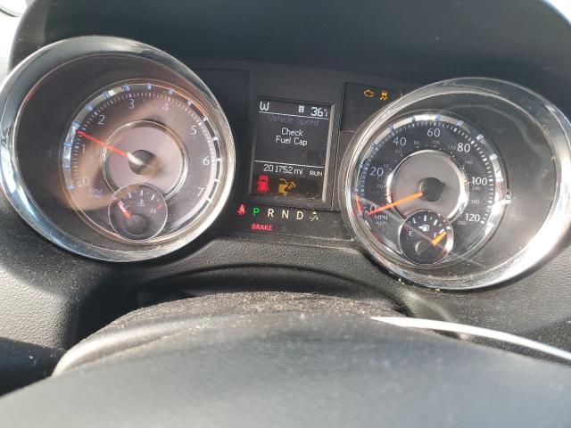 Photo 9 from auction – 2014 CHRYSLER TOWN & COU with VIN 2C4RC1BGXER255394