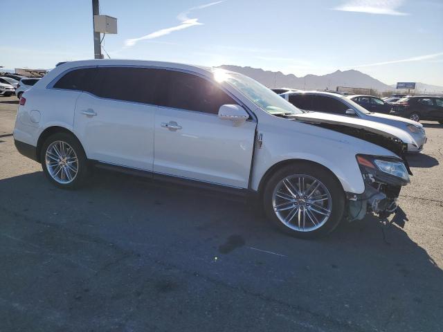 Photo 4 from auction – 2016 LINCOLN MKT with VIN 2LMHJ5AT9GBL01820