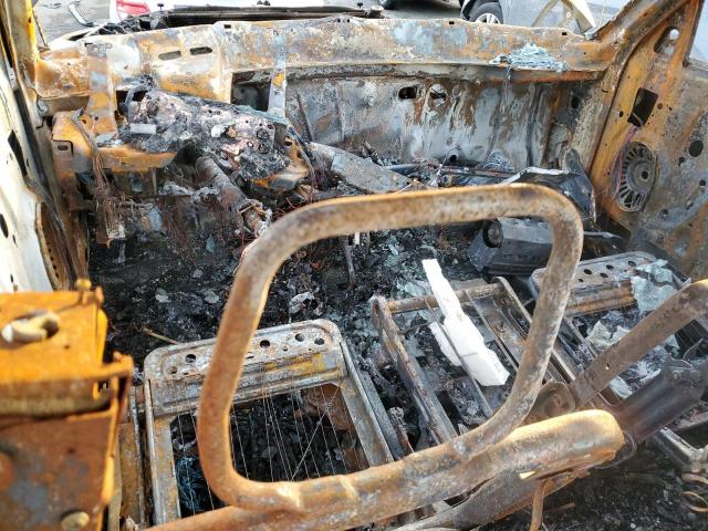 صورة رقم 8 من المزاد - 2000 DODGE RAM 2500 مع VIN 1B7KF23W8YJ121559
