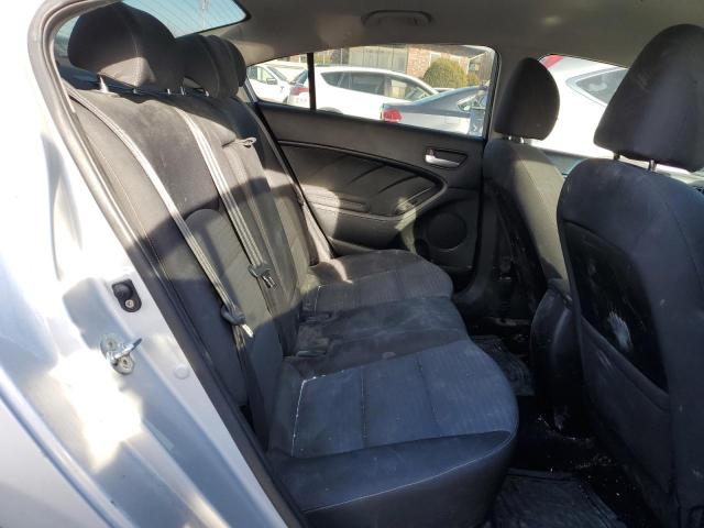 Photo 10 from auction – 2017 KIA FORTE LX with VIN 3KPFL4A77HE099777