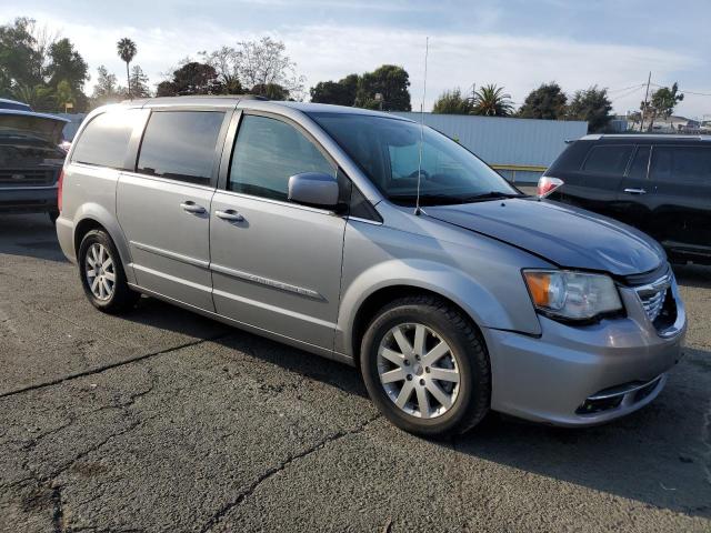 Photo 4 from auction – 2014 CHRYSLER TOWN & COU with VIN 2C4RC1BG7ER412802