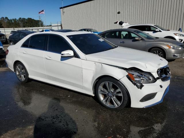 Photo 4 from auction – 2015 MERCEDES-BENZ E 350 with VIN WDDHF5KB2FB090977