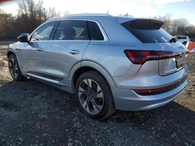 Снимка 2 от търг – 2021 AUDI E-TRON PRE с VIN WA1LAAGE3MB016702