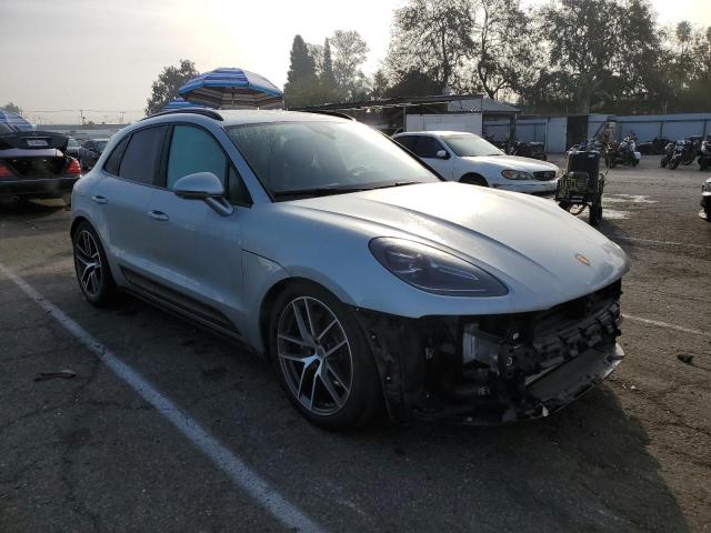 Photo 4 from auction – 2024 PORSCHE MACAN BASE with VIN WP1AA2A56RLB02811
