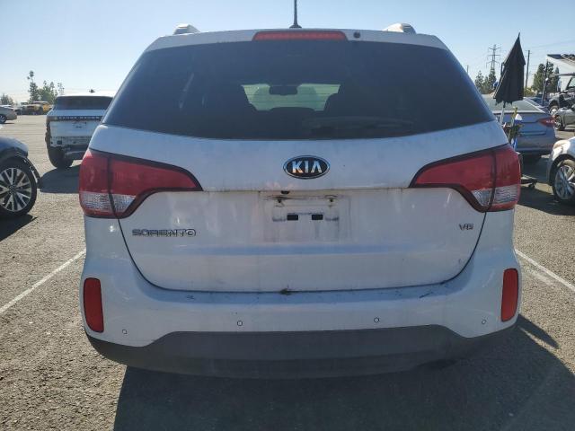 Photo 6 from auction – 2015 KIA SORENTO LX with VIN 5XYKT4A71FG601990