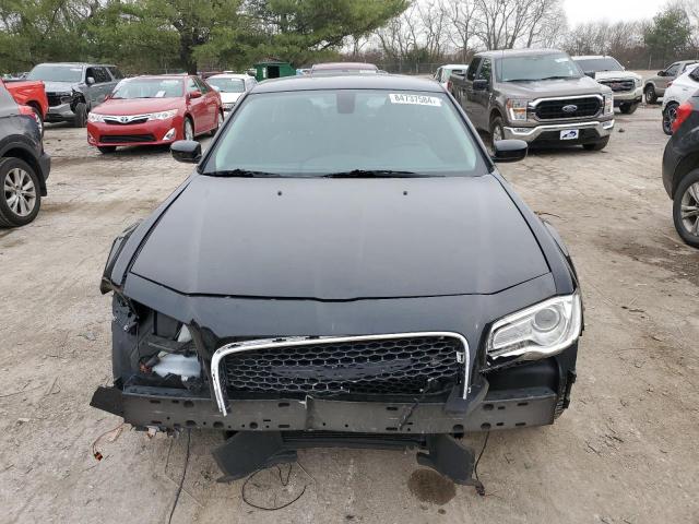 Photo 5 from auction – 2017 CHRYSLER 300 LIMITE with VIN 2C3CCAAGXHH606715