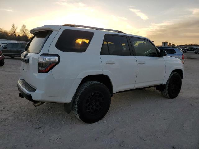 Photo 3 from auction – 2014 TOYOTA 4RUNNER SR with VIN JTEBU5JR1E5177539