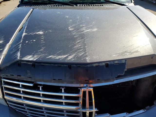 Photo 12 from auction – 2011 LINCOLN NAVIGATOR with VIN 5LMJJ3H50BEJ03808