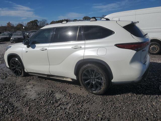 Photo 2 from auction – 2021 TOYOTA HIGHLANDER with VIN 5TDGZRAH8MS528417