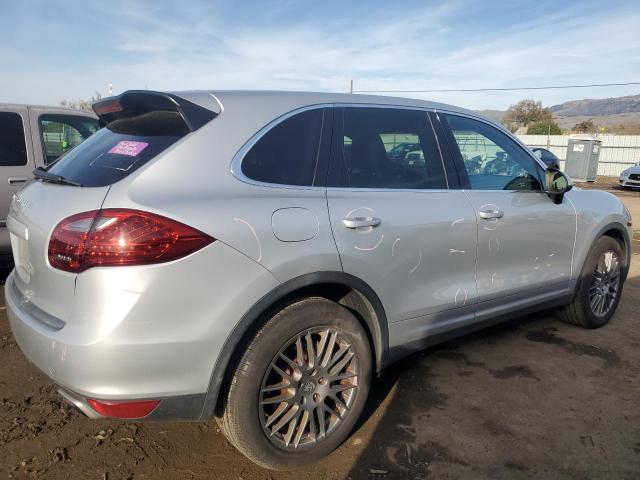 Photo 3 from auction – 2012 PORSCHE CAYENNE S with VIN WP1AB2A22CLA43573