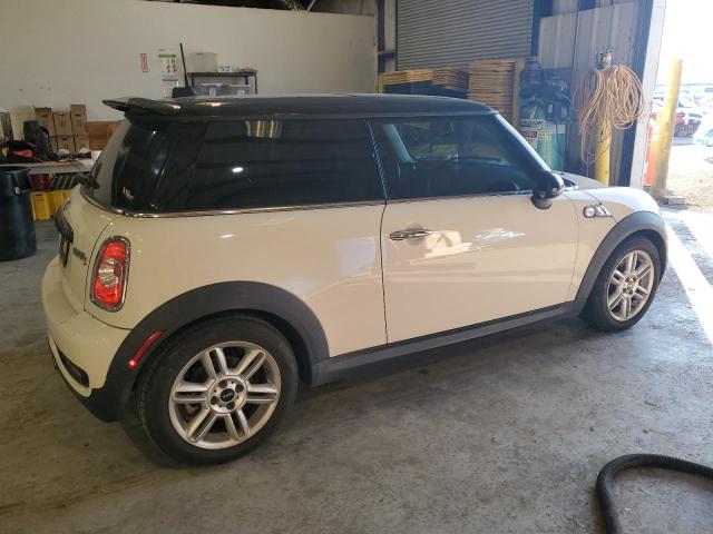 Photo 3 from auction – 2013 MINI COOPER S with VIN WMWSV3C55DT393952