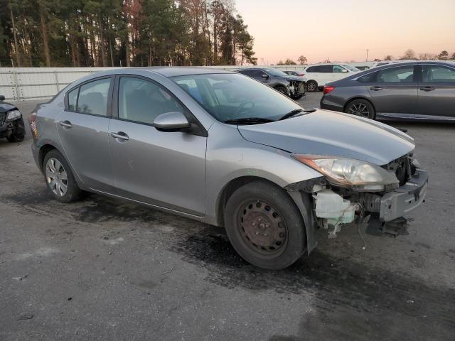 Photo 4 from auction – 2011 MAZDA 3 I with VIN JM1BL1UFXB1409303