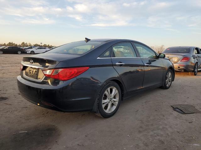 Photo 3 from auction – 2013 HYUNDAI SONATA SE with VIN 5NPEC4AC1DH596922