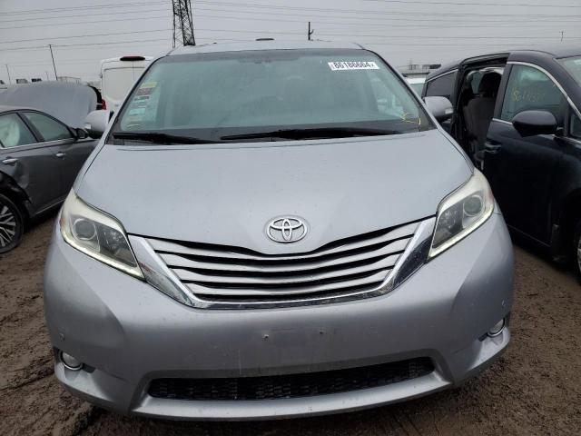 Photo 5 from auction – 2017 TOYOTA SIENNA XLE with VIN 5TDDZ3DC2HS168213