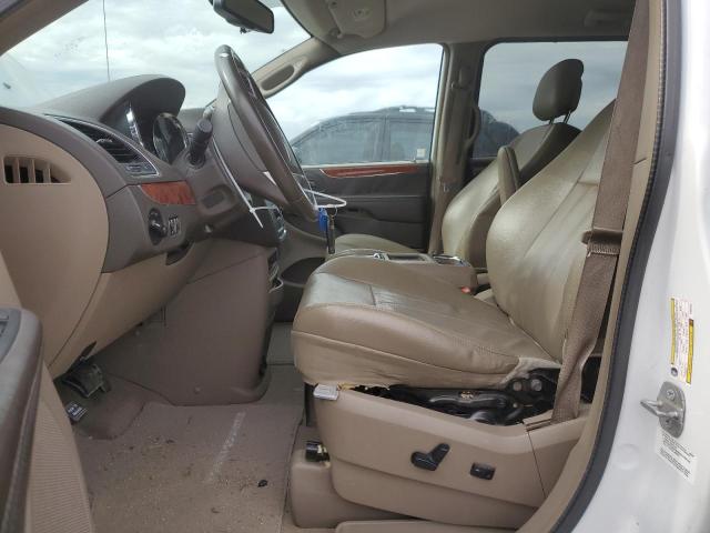 Photo 7 from auction – 2014 CHRYSLER TOWN & COU with VIN 2C4RC1BG6ER461022
