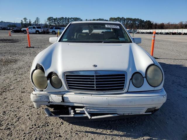 Photo 5 from auction – 1998 MERCEDES-BENZ E 320 with VIN WDBJF65F0WA506724