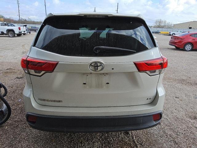 Photo 6 from auction – 2019 TOYOTA HIGHLANDER with VIN 5TDZZRFH7KS364690