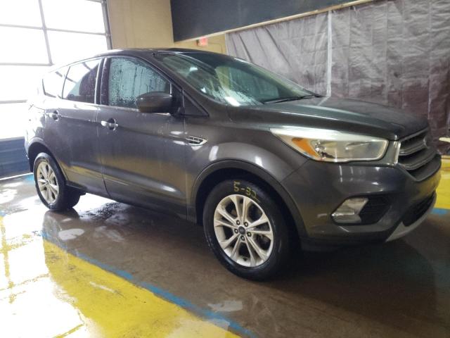 Photo 4 from auction – 2017 FORD ESCAPE SE with VIN 1FMCU9GD3HUB90682