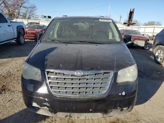 Photo 5 from auction – 2011 CHRYSLER TOWN & COU with VIN 2A4RR5DG1BR674811