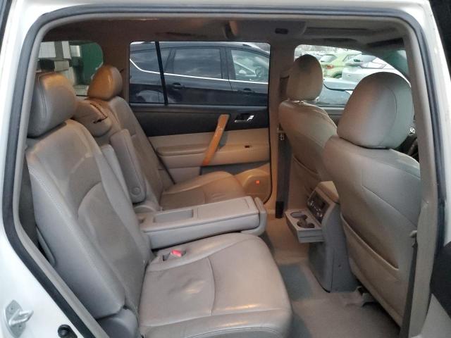 Photo 11 from auction – 2008 TOYOTA HIGHLANDER with VIN JTEEW44A482021332