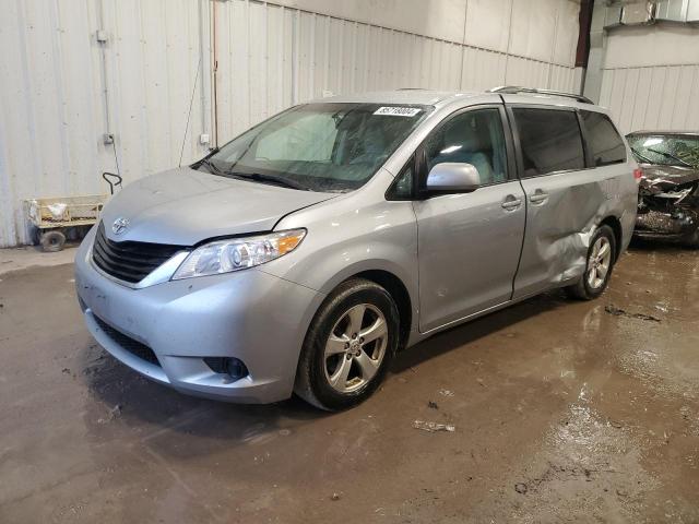 Photo 1 from auction – 2013 TOYOTA SIENNA LE with VIN 5TDKK3DC5DS364555