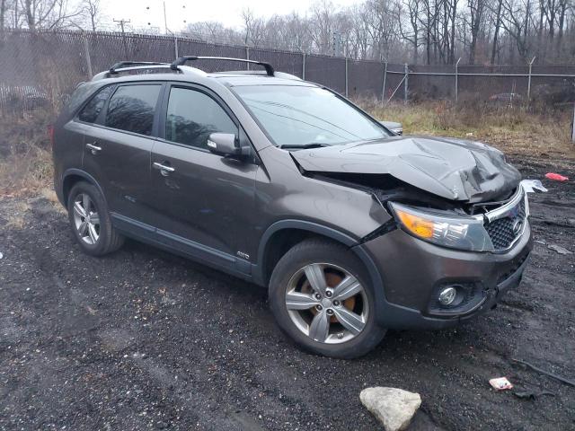 Photo 4 from auction – 2013 KIA SORENTO EX with VIN 5XYKUDA23DG342045