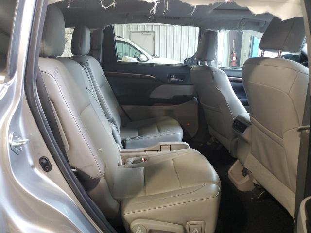 Photo 11 from auction – 2016 TOYOTA HIGHLANDER with VIN 5TDYKRFH7GS163055
