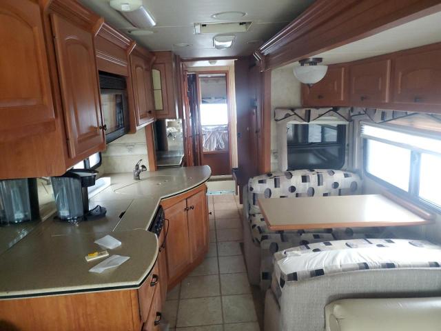 Photo 6 from auction – 2007 FREIGHTLINER CHASSIS X with VIN 4UZAB2BV27CY07899
