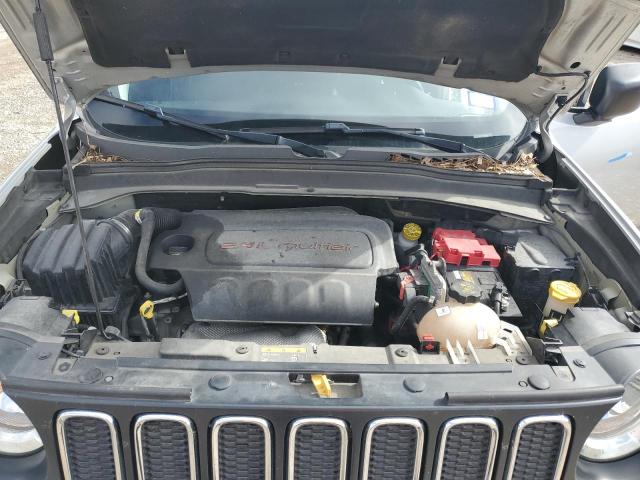Photo 12 from auction – 2018 JEEP RENEGADE S with VIN ZACCJBAB3JPJ28831