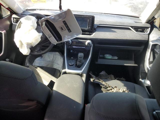 Photo 8 from auction – 2020 TOYOTA RAV4 LE with VIN JTMLWRFV4LD046186