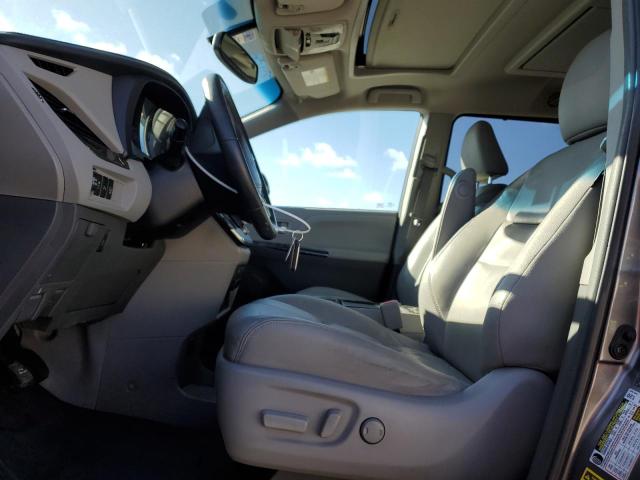 Photo 7 from auction – 2017 TOYOTA SIENNA XLE with VIN 5TDYZ3DC0HS871617