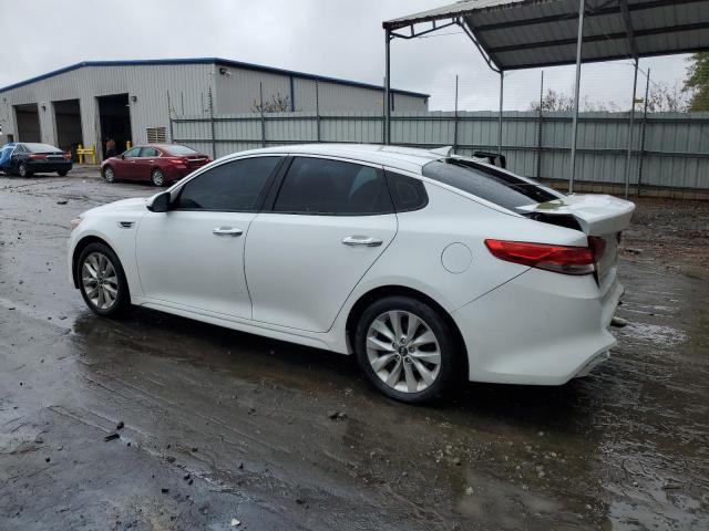 Photo 2 from auction – 2016 KIA OPTIMA EX with VIN 5XXGU4L33GG064221