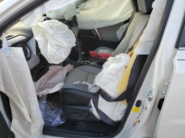Photo 7 from auction – 2017 TOYOTA RAV4 LIMIT with VIN JTMYFREV7HJ129157