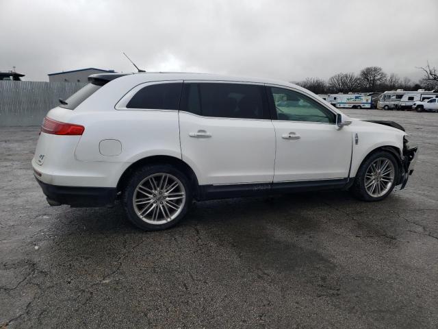 Photo 3 from auction – 2013 LINCOLN MKT with VIN 2LMHJ5AT0DBL56054