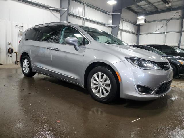 Photo 4 from auction – 2017 CHRYSLER PACIFICA T with VIN 2C4RC1BG3HR569117