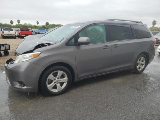 Photo 1 from auction – 2016 TOYOTA SIENNA LE with VIN 5TDKK3DC9GS694431
