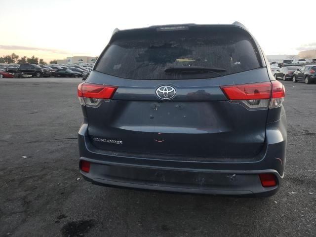 Photo 6 from auction – 2017 TOYOTA HIGHLANDER with VIN 5TDZARFH6HS028531