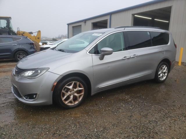 CHRYSLER PACIFICA T 2017 with VIN 2C4RC1BG1HR534334 - Photo from auction