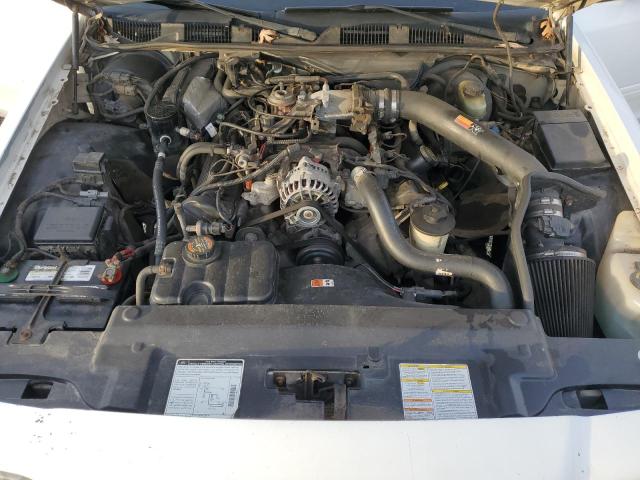 Photo 11 from auction – 2000 FORD CROWN VICT with VIN 2FAFP71W9YX101655