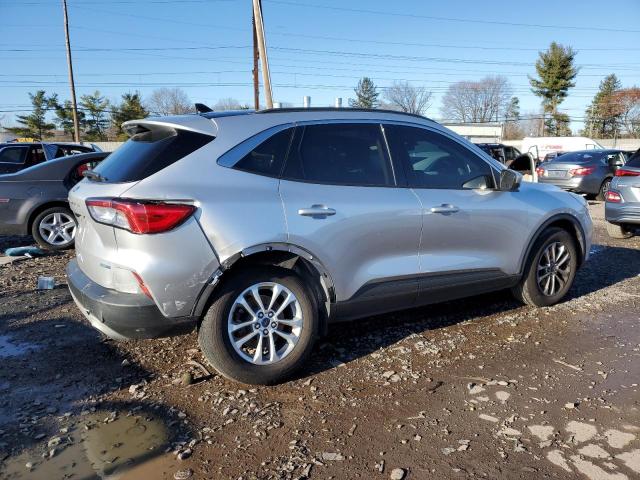 Photo 3 from auction – 2020 FORD ESCAPE SE with VIN 1FMCU9G63LUA27055