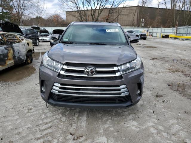 Photo 5 from auction – 2019 TOYOTA HIGHLANDER with VIN 5TDDZRFH1KS930997