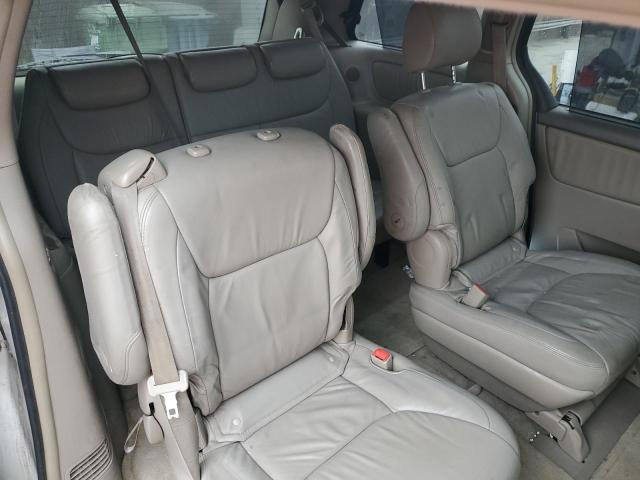 Photo 10 from auction – 2005 TOYOTA SIENNA XLE with VIN 5TDBA22CX5S045587