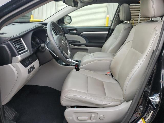 Photo 7 from auction – 2017 TOYOTA HIGHLANDER with VIN 5TDKZRFH9HS524045