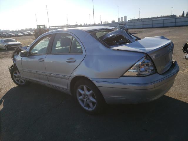 Photo 2 from auction – 2002 MERCEDES-BENZ C 320 with VIN WDBRF64J72F250149