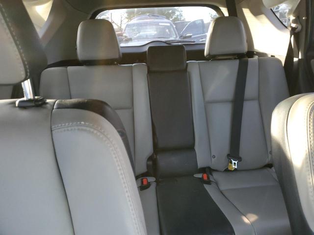 Photo 10 from auction – 2016 TOYOTA RAV4 LIMIT with VIN 2T3DFREV1GW503938