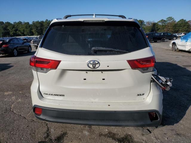 Photo 6 from auction – 2019 TOYOTA HIGHLANDER with VIN 5TDKZRFH8KS559604