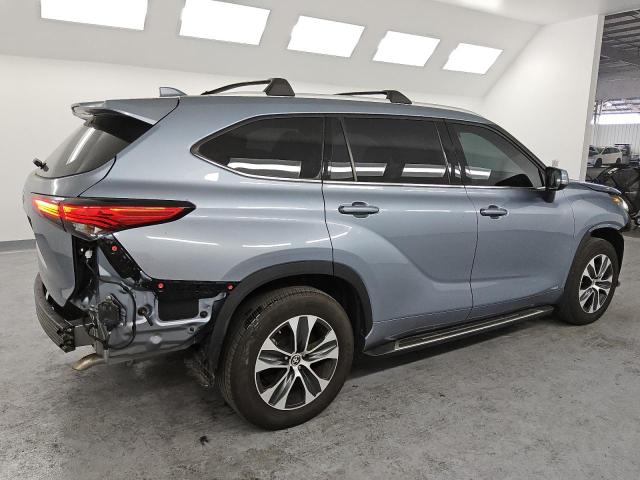 Photo 3 from auction – 2022 TOYOTA HIGHLANDER with VIN 5TDHBRCH3NS094558