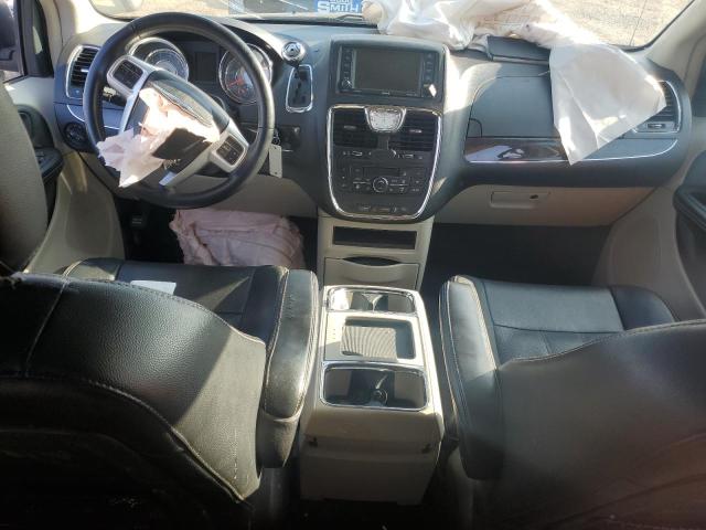 Photo 8 from auction – 2015 CHRYSLER TOWN & COU with VIN 2C4RC1CG6FR506511